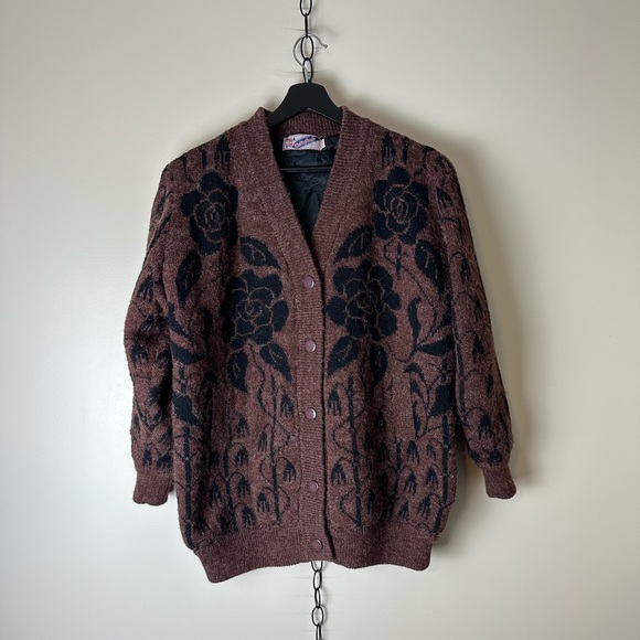 Vintage Sweaters - Vintage Floral All Over Printed Cardigan Sweater Large